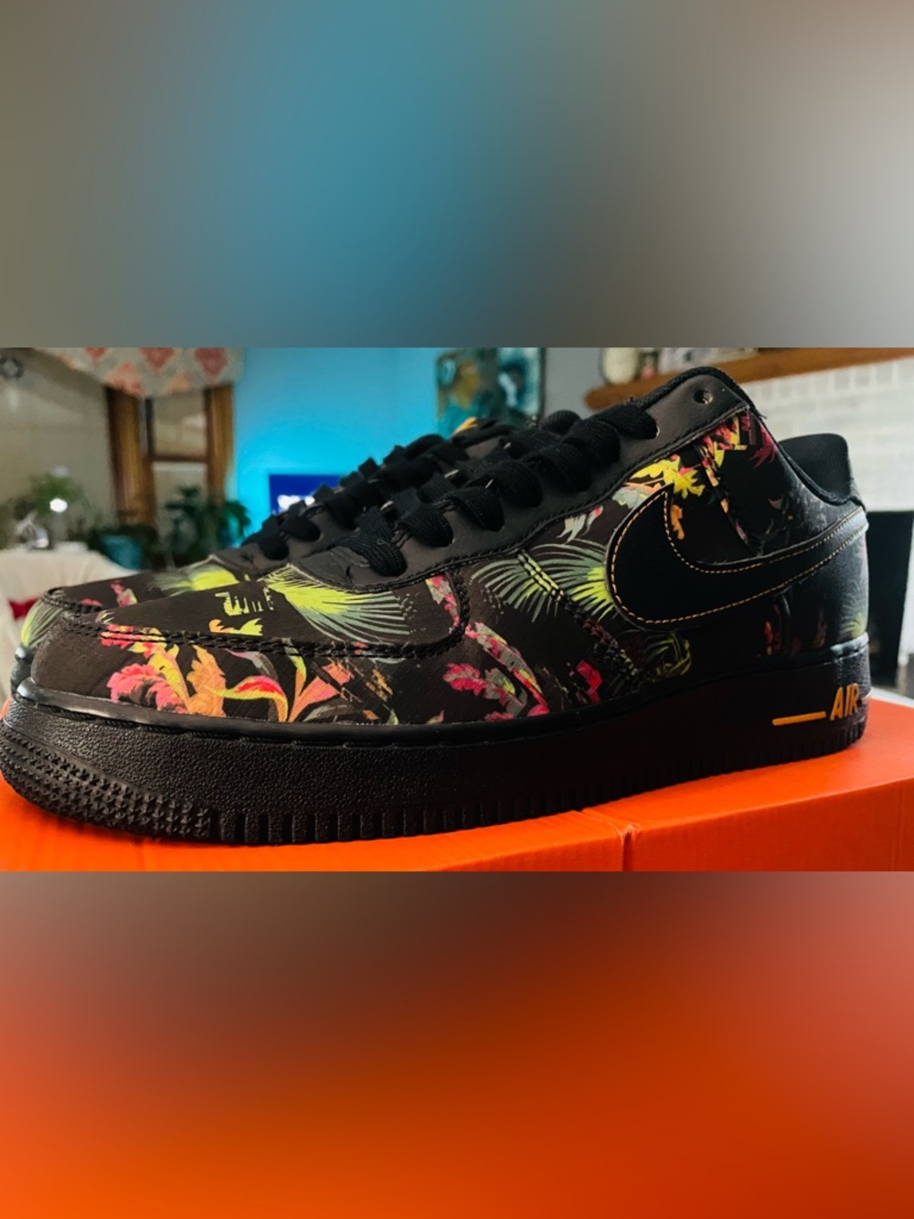 Nike Air Force 1'07
LV8 “Floral Pack” Mens 10
$179 - Picture 2 of 12